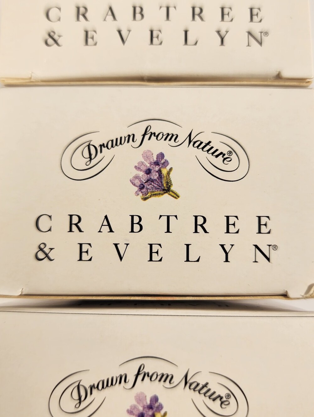Crabtree & Evelyn Lavender Soap Lot Of Three 3.5 Ounce Bars New In Box - Picture 8 of 9